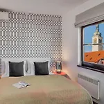 4 Arts Suites
