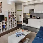 4 Arts Suites